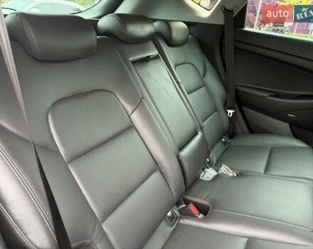 Серый Хендай Туксон, объемом двигателя 2 л и пробегом 28 тыс. км за 32800 $, фото 49 на Automoto.ua