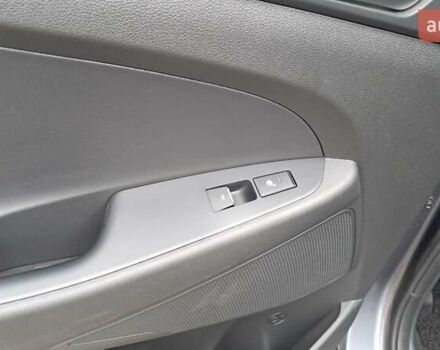 Серый Хендай Туксон, объемом двигателя 2 л и пробегом 135 тыс. км за 24500 $, фото 17 на Automoto.ua