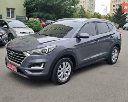 Серый Хендай Туксон, объемом двигателя 2 л и пробегом 135 тыс. км за 24500 $, фото 1 на Automoto.ua
