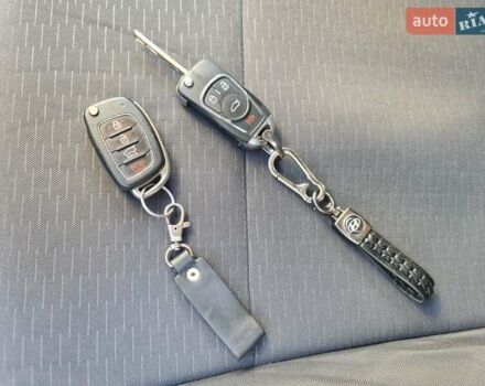 Серый Хендай Туксон, объемом двигателя 2 л и пробегом 87 тыс. км за 18600 $, фото 20 на Automoto.ua