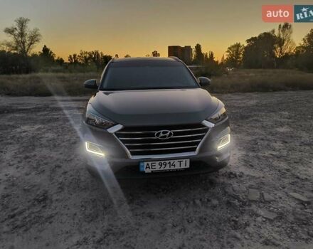 Серый Хендай Туксон, объемом двигателя 2 л и пробегом 92 тыс. км за 23500 $, фото 31 на Automoto.ua