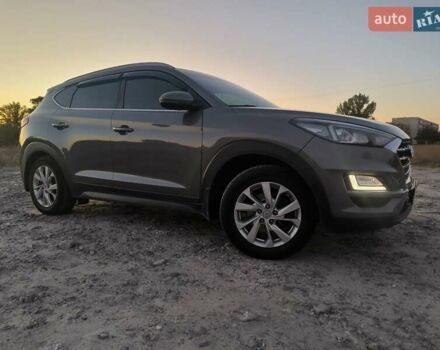 Серый Хендай Туксон, объемом двигателя 2 л и пробегом 92 тыс. км за 23500 $, фото 33 на Automoto.ua