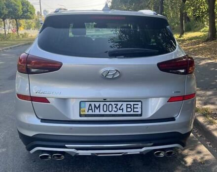 Серый Хендай Туксон, объемом двигателя 2 л и пробегом 85 тыс. км за 25000 $, фото 5 на Automoto.ua