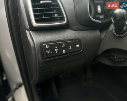 Сірий Хендай Туксон, об'ємом двигуна 2 л та пробігом 176 тис. км за 22999 $, фото 34 на Automoto.ua
