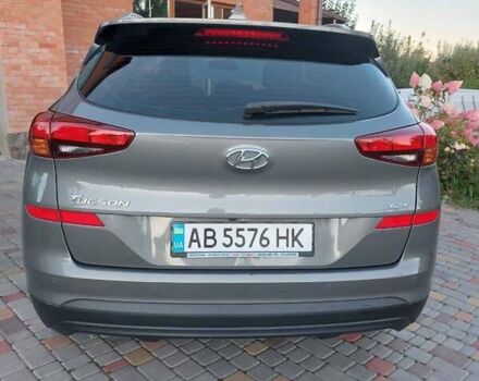 Сірий Хендай Туксон, об'ємом двигуна 2 л та пробігом 94 тис. км за 23000 $, фото 4 на Automoto.ua