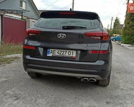 Сірий Хендай Туксон, об'ємом двигуна 2 л та пробігом 17 тис. км за 29000 $, фото 2 на Automoto.ua