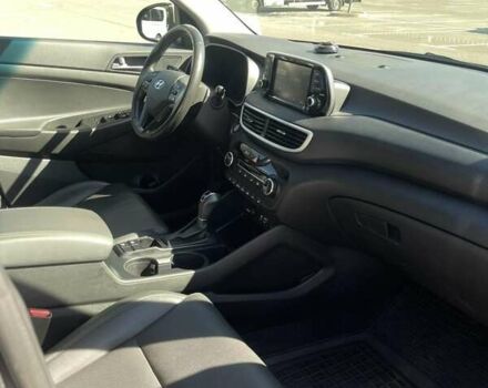 Сірий Хендай Туксон, об'ємом двигуна 2 л та пробігом 81 тис. км за 22000 $, фото 14 на Automoto.ua