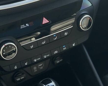 Сірий Хендай Туксон, об'ємом двигуна 2 л та пробігом 81 тис. км за 22000 $, фото 8 на Automoto.ua