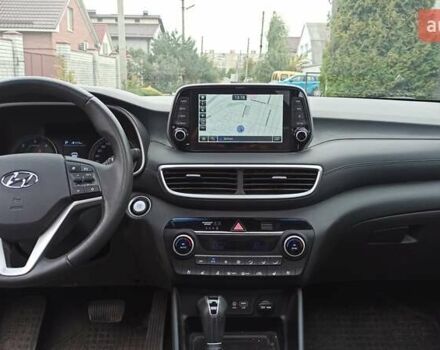 Сірий Хендай Туксон, об'ємом двигуна 2 л та пробігом 17 тис. км за 29000 $, фото 9 на Automoto.ua