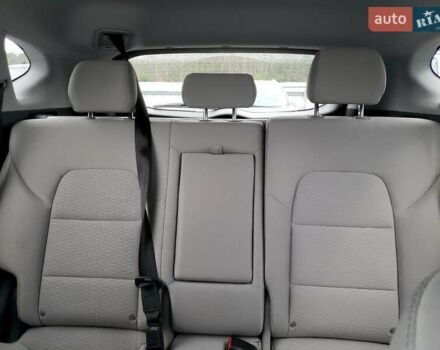 Сірий Хендай Туксон, об'ємом двигуна 2.4 л та пробігом 56 тис. км за 2500 $, фото 9 на Automoto.ua