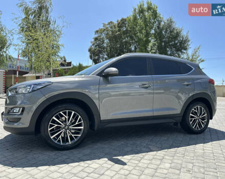 Сірий Хендай Туксон, об'ємом двигуна 2 л та пробігом 25 тис. км за 24000 $, фото 13 на Automoto.ua