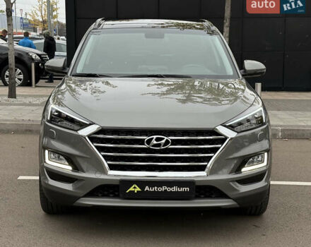 Серый Хендай Туксон, объемом двигателя 2 л и пробегом 28 тыс. км за 32800 $, фото 6 на Automoto.ua