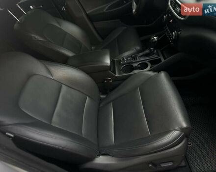 Сірий Хендай Туксон, об'ємом двигуна 2 л та пробігом 176 тис. км за 22999 $, фото 35 на Automoto.ua