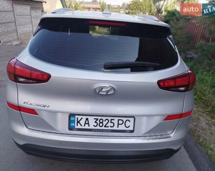 Сірий Хендай Туксон, об'ємом двигуна 2 л та пробігом 167 тис. км за 22700 $, фото 5 на Automoto.ua