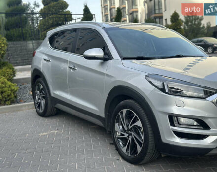 Сірий Хендай Туксон, об'ємом двигуна 2 л та пробігом 176 тис. км за 22999 $, фото 13 на Automoto.ua