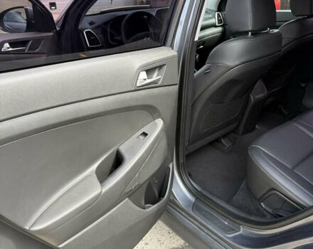 Серый Хендай Туксон, объемом двигателя 1.6 л и пробегом 124 тыс. км за 23499 $, фото 25 на Automoto.ua