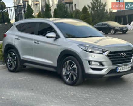 Сірий Хендай Туксон, об'ємом двигуна 2 л та пробігом 176 тис. км за 22999 $, фото 2 на Automoto.ua