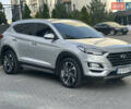 Сірий Хендай Туксон, об'ємом двигуна 2 л та пробігом 176 тис. км за 22999 $, фото 2 на Automoto.ua