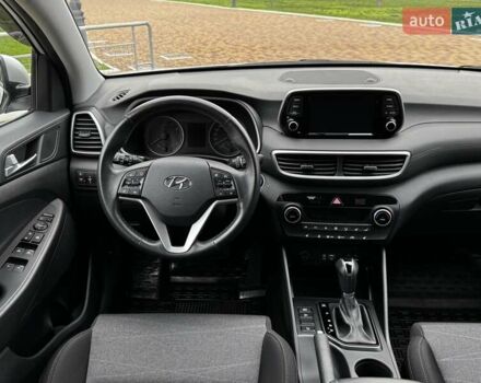 Серый Хендай Туксон, объемом двигателя 2 л и пробегом 32 тыс. км за 22800 $, фото 47 на Automoto.ua