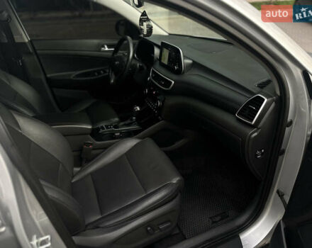 Сірий Хендай Туксон, об'ємом двигуна 2 л та пробігом 176 тис. км за 22999 $, фото 30 на Automoto.ua