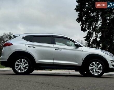 Серый Хендай Туксон, объемом двигателя 2 л и пробегом 32 тыс. км за 22800 $, фото 16 на Automoto.ua