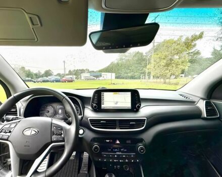 Серый Хендай Туксон, объемом двигателя 2.4 л и пробегом 39 тыс. км за 9500 $, фото 9 на Automoto.ua