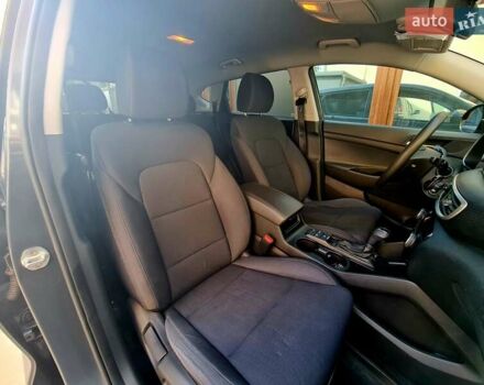 Серый Хендай Туксон, объемом двигателя 2 л и пробегом 87 тыс. км за 18600 $, фото 13 на Automoto.ua