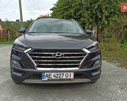 Сірий Хендай Туксон, об'ємом двигуна 2 л та пробігом 17 тис. км за 29000 $, фото 1 на Automoto.ua
