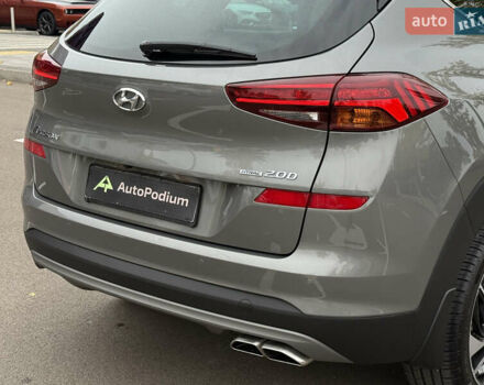 Серый Хендай Туксон, объемом двигателя 2 л и пробегом 28 тыс. км за 32800 $, фото 13 на Automoto.ua