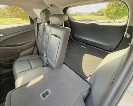 Сірий Хендай Туксон, об'ємом двигуна 2.4 л та пробігом 45 тис. км за 6000 $, фото 12 на Automoto.ua