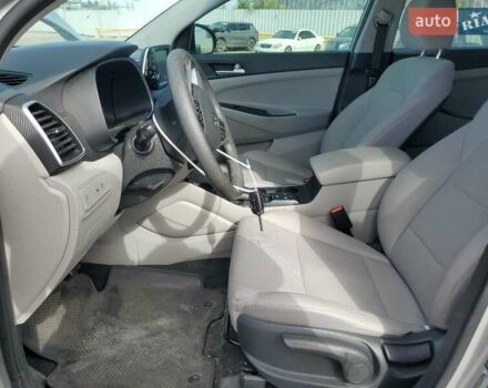 Серый Хендай Туксон, объемом двигателя 0 л и пробегом 92 тыс. км за 5300 $, фото 6 на Automoto.ua