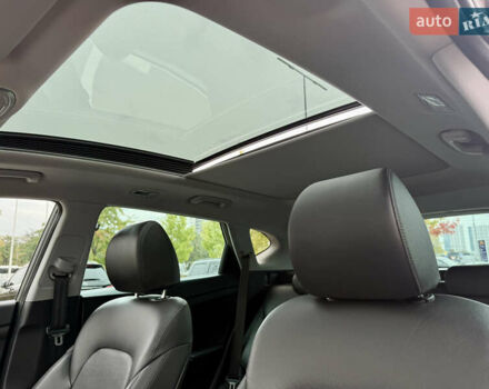 Серый Хендай Туксон, объемом двигателя 2 л и пробегом 28 тыс. км за 32800 $, фото 23 на Automoto.ua