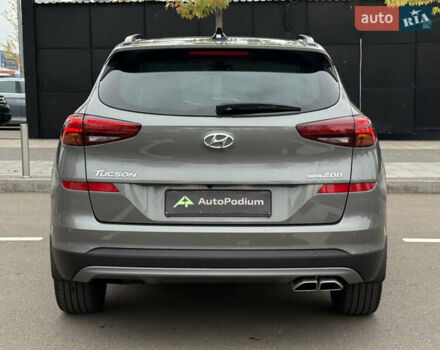Серый Хендай Туксон, объемом двигателя 2 л и пробегом 28 тыс. км за 32800 $, фото 10 на Automoto.ua