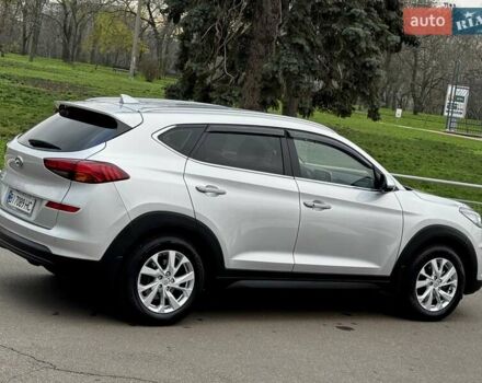 Серый Хендай Туксон, объемом двигателя 2 л и пробегом 32 тыс. км за 22800 $, фото 15 на Automoto.ua