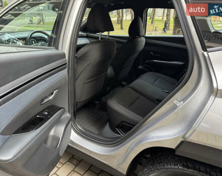 Сірий Хендай Туксон, об'ємом двигуна 2 л та пробігом 94 тис. км за 23500 $, фото 8 на Automoto.ua