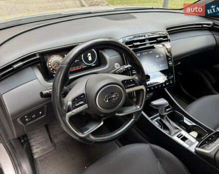 Сірий Хендай Туксон, об'ємом двигуна 2 л та пробігом 94 тис. км за 23500 $, фото 5 на Automoto.ua