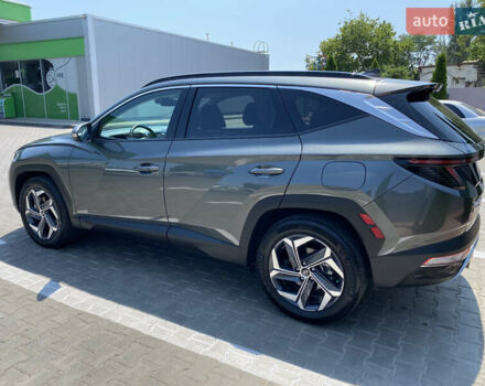Серый Хендай Туксон, объемом двигателя 1.6 л и пробегом 28 тыс. км за 31999 $, фото 3 на Automoto.ua