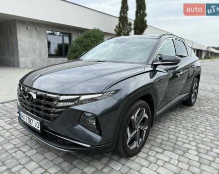 Серый Хендай Туксон, объемом двигателя 2 л и пробегом 36 тыс. км за 26850 $, фото 2 на Automoto.ua