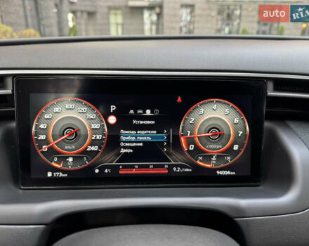 Сірий Хендай Туксон, об'ємом двигуна 2 л та пробігом 94 тис. км за 23500 $, фото 13 на Automoto.ua