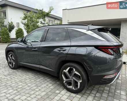 Серый Хендай Туксон, объемом двигателя 2 л и пробегом 36 тыс. км за 26850 $, фото 5 на Automoto.ua