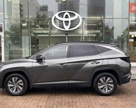 Серый Хендай Туксон, объемом двигателя 1.6 л и пробегом 100 тыс. км за 25295 $, фото 2 на Automoto.ua