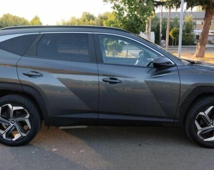 Серый Хендай Туксон, объемом двигателя 2 л и пробегом 62 тыс. км за 11500 $, фото 3 на Automoto.ua