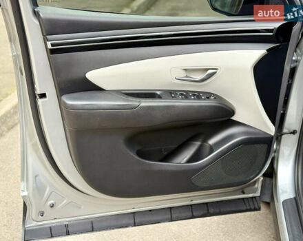 Сірий Хендай Туксон, об'ємом двигуна 2.5 л та пробігом 87 тис. км за 21000 $, фото 12 на Automoto.ua