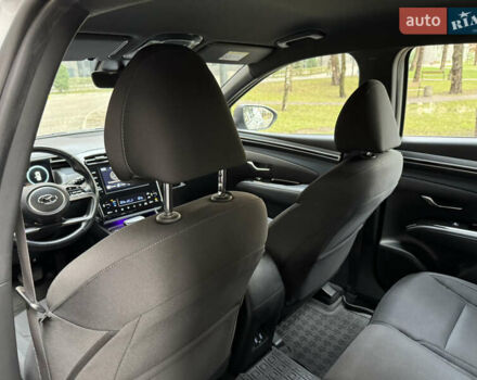 Сірий Хендай Туксон, об'ємом двигуна 2 л та пробігом 94 тис. км за 23500 $, фото 11 на Automoto.ua