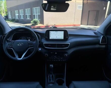 Серый Хендай Туксон, объемом двигателя 2.4 л и пробегом 23 тыс. км за 5400 $, фото 11 на Automoto.ua