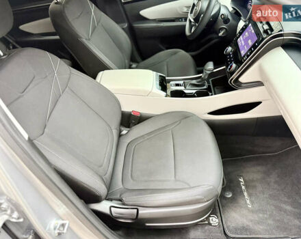 Сірий Хендай Туксон, об'ємом двигуна 2.5 л та пробігом 87 тис. км за 21000 $, фото 35 на Automoto.ua