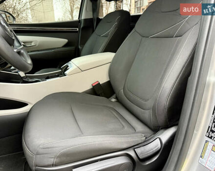 Сірий Хендай Туксон, об'ємом двигуна 2.5 л та пробігом 87 тис. км за 21000 $, фото 15 на Automoto.ua