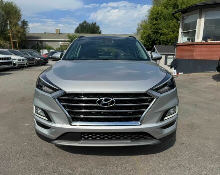 Серый Хендай Туксон, объемом двигателя 2.4 л и пробегом 18 тыс. км за 16000 $, фото 1 на Automoto.ua