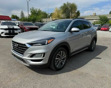 Серый Хендай Туксон, объемом двигателя 2.4 л и пробегом 18 тыс. км за 16000 $, фото 2 на Automoto.ua