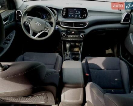 Серый Хендай Туксон, объемом двигателя 2 л и пробегом 56 тыс. км за 3000 $, фото 7 на Automoto.ua